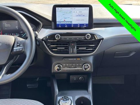 Used 2020 Ford Escape SE image 30