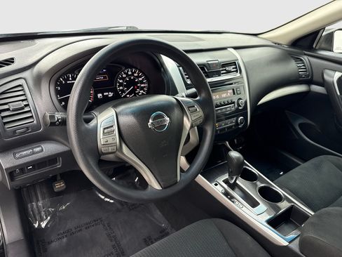 Used 2014 Nissan Altima 2.5 S FWD image 18