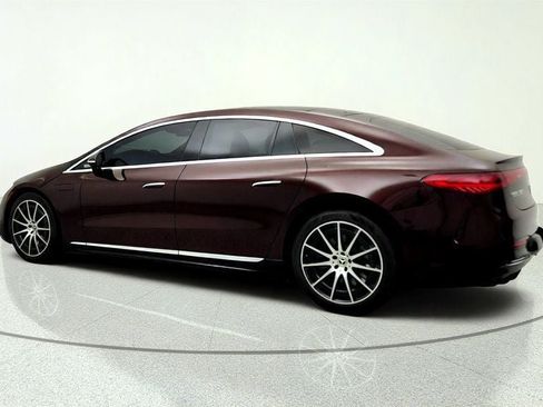 Used 2024 Mercedes-Benz EQS 580 4MATIC Sedan w/ Executive Interior Package image 7