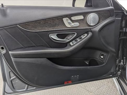 Used 2019 Mercedes-Benz C 300 4MATIC Sedan image 13