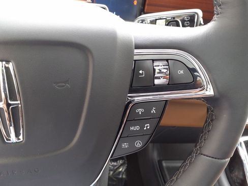 Certified 2024 Lincoln Navigator Reserve image 34