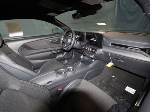 New 2026 Ford Mustang Coupe image 19