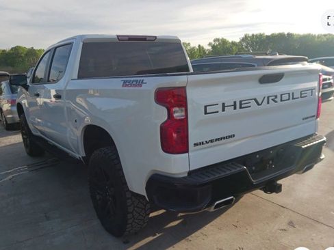 Used 2023 Chevrolet Silverado 1500 Custom Trail Boss w/ LPO, Dark Essentials Package image 4