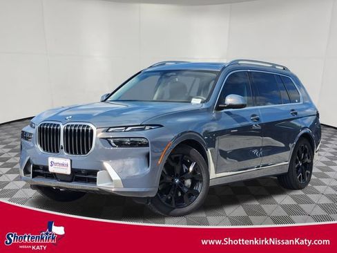 Used 2025 BMW X7 xDrive40i AWD/4WD image 1