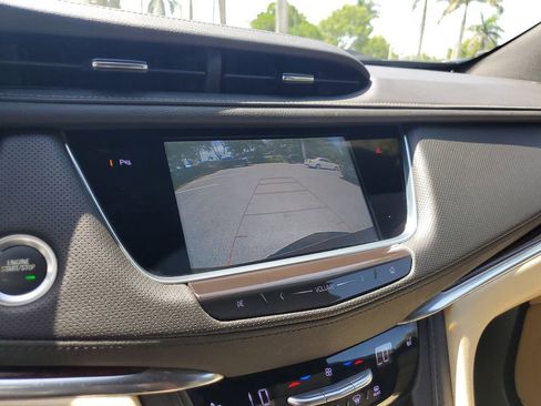 Used 2019 Cadillac XT5 Luxury image 30