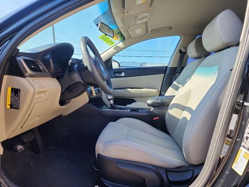Used 2016 Kia Optima LX image 11