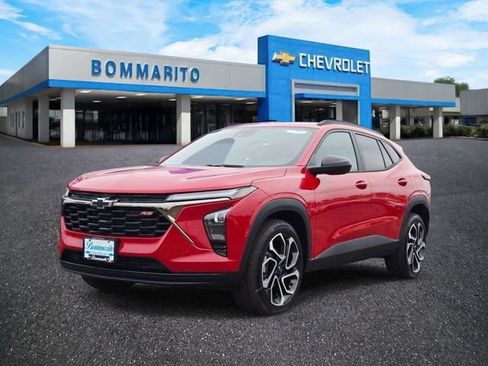 New 2026 Chevrolet Trax RS w/ Sunroof Package FWD image 1