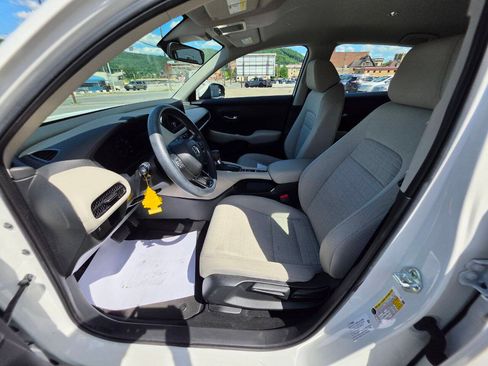 Used 2024 Honda HR-V LX image 15