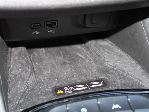 Used 2024 Buick Envista Avenir image 26