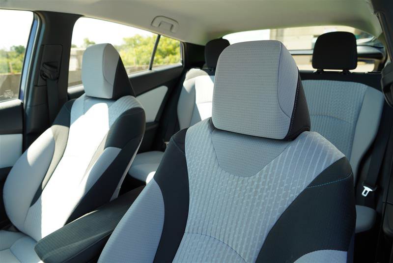 Used 2016 Toyota Prius Two FWD image 39