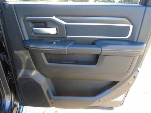 Used 2025 RAM 2500 Big Horn image 9