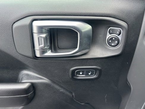 Used 2020 Jeep Wrangler Unlimited Sport image 11