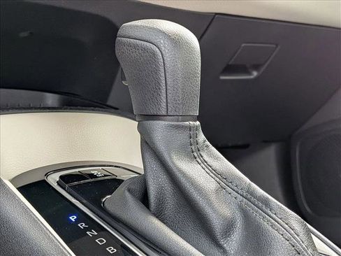 Used 2024 Toyota Corolla LE image 14