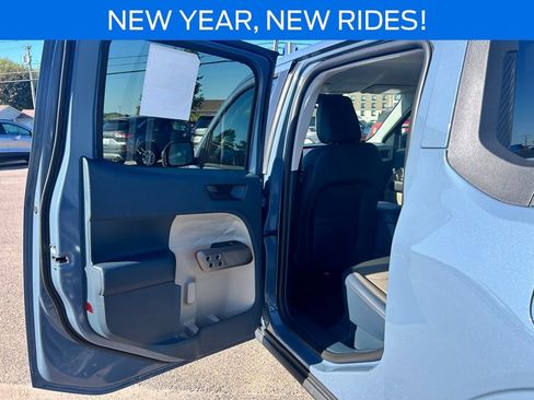 New 2025 Ford Maverick Lariat w/ 4K Tow Package image 12