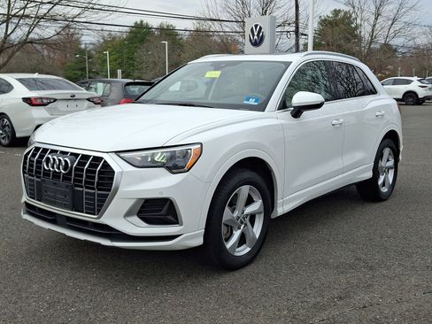Used 2020 Audi Q3 2.0T Premium w/ Convenience Package image 3