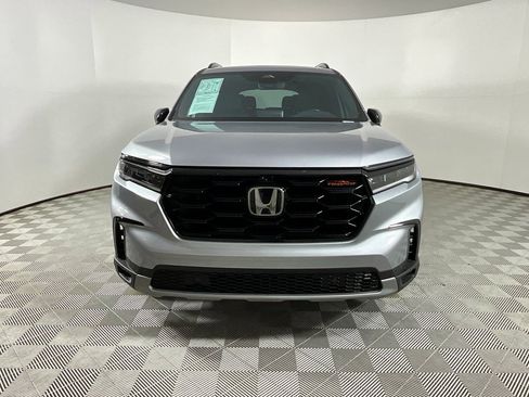 Used 2023 Honda Pilot TrailSport image 7