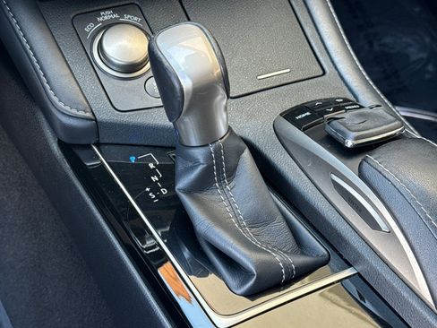 Used 2018 Lexus ES 350 w/ Navigation System Package FWD image 17