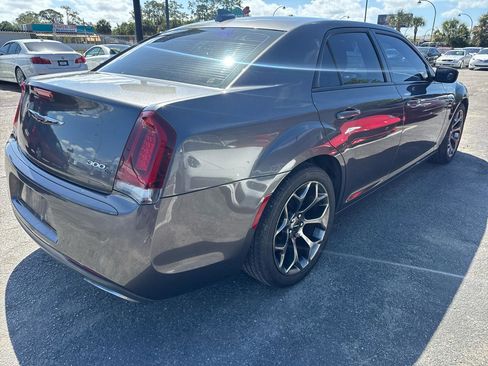 Used 2016 Chrysler 300 S image 4