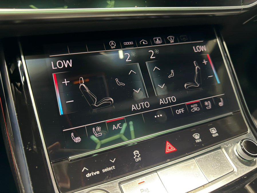 Used 2022 Audi A8 L 3.0T AWD/4WD image 35