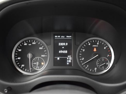 Used 2022 Mercedes-Benz Metris image 12