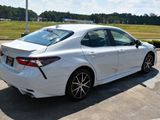 Used 2024 Toyota Camry SE image 6