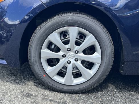 New 2026 Toyota Corolla LE FWD image 5