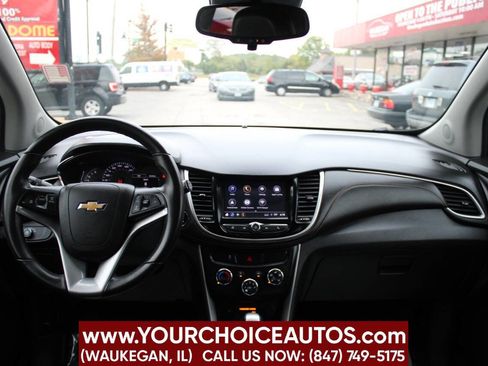 Used 2018 Chevrolet Trax LT w/ LT Convenience Package image 20