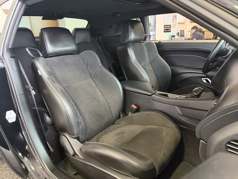 Used 2023 Dodge Challenger R/T w/ Plus Package image 20