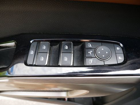 Certified 2023 Nissan Pathfinder Platinum AWD/4WD image 16