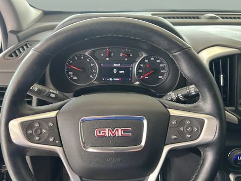 Used 2024 GMC Terrain SLT AWD/4WD image 15