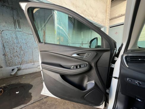 Used 2025 Buick Encore GX Preferred image 20