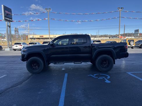 Used 2019 Toyota Tacoma TRD Pro image 7