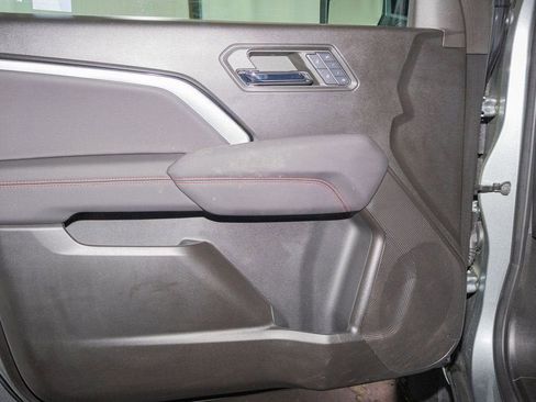 Certified 2024 Chevrolet Colorado Z71 w/ Z71 Convenience Package 2 image 11