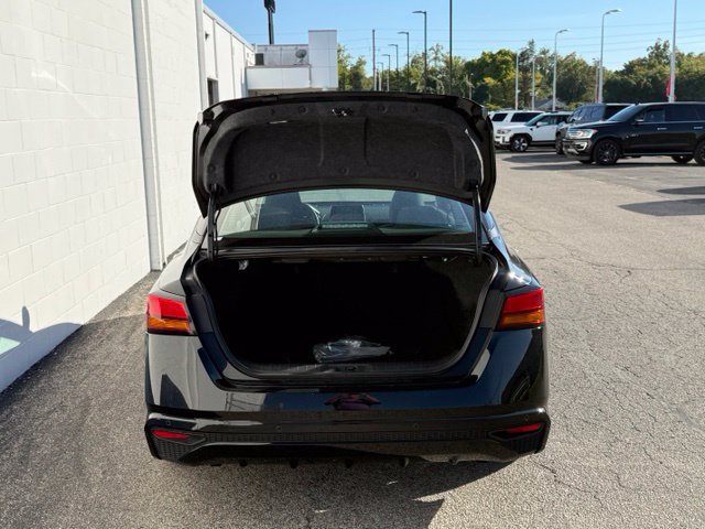 Used 2025 Nissan Altima 2.5 SV FWD image 9
