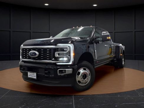 New 2026 Ford F350 Platinum w/ Platinum Plus Package AWD/4WD image 3