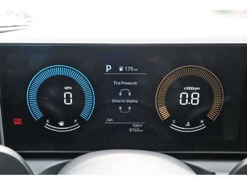 Certified 2025 Hyundai Santa Cruz SEL FWD image 16