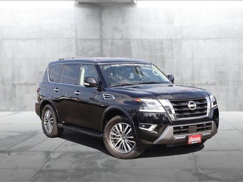 Certified 2024 Nissan Armada SL w/ Captain's Chairs Package image 2