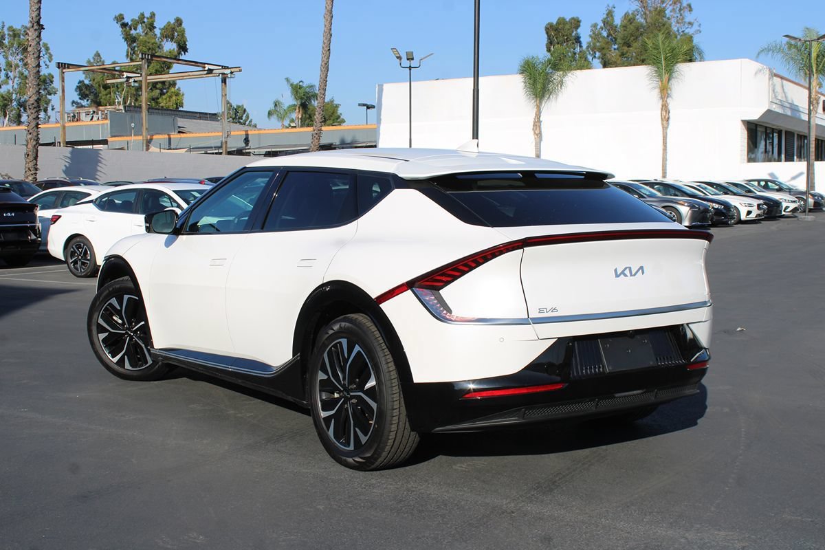 Used 2023 Kia EV6 Wind AWD/4WD image 32