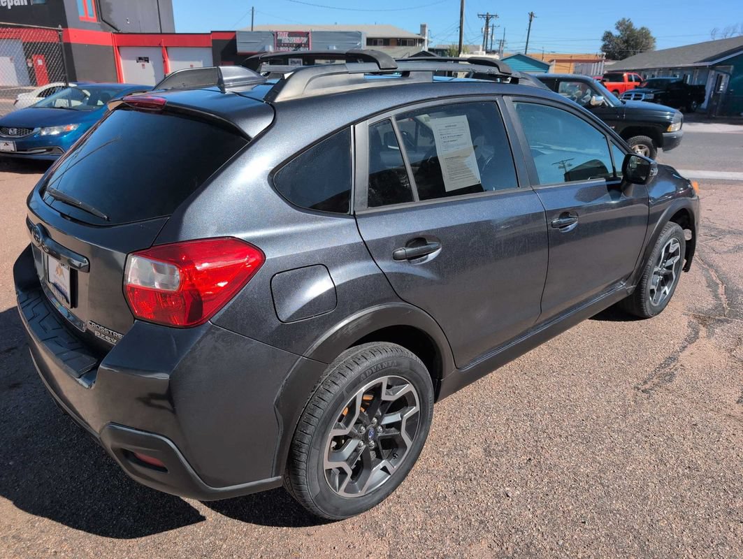 Used 2017 Subaru Crosstrek 2.0i Limited AWD/4WD image 7