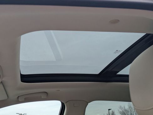 Used 2019 Cadillac XT5 Premium Luxury w/ Driver Assist Package image 15