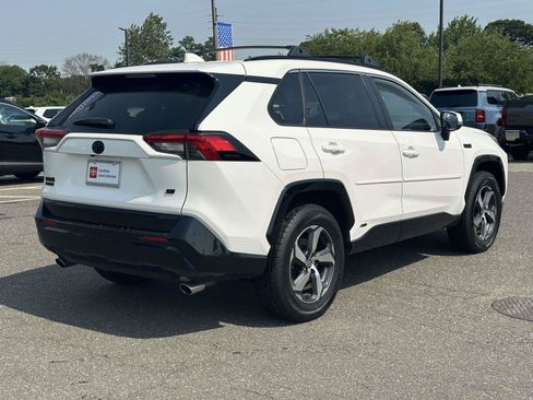 Used 2023 Toyota RAV4 SE w/ Weather & Moonroof Package AWD/4WD image 5