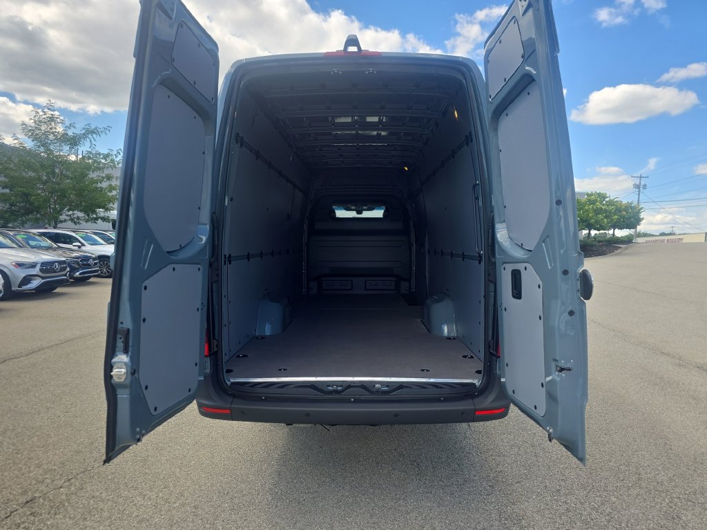 New 2026 Mercedes-Benz Sprinter 2500 image 21