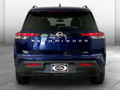 Used 2025 Nissan Pathfinder SV AWD/4WD image 3
