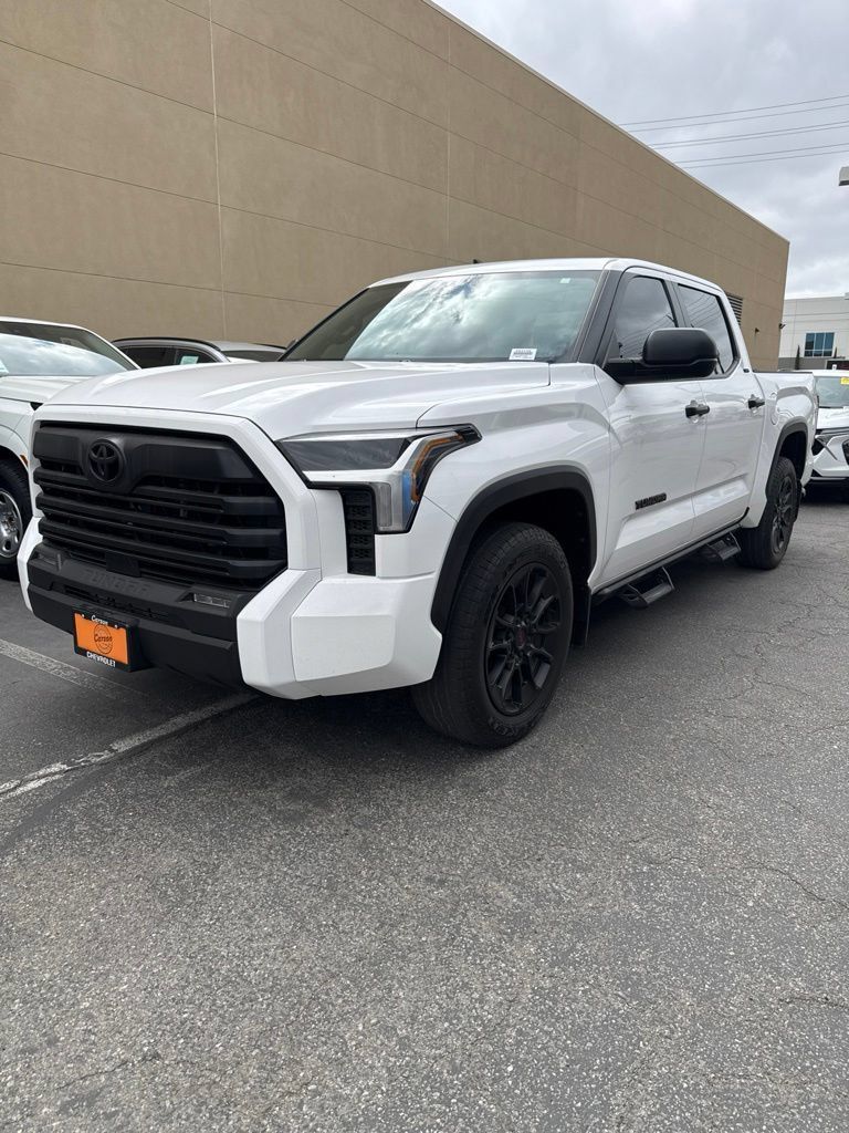 Used 2025 Toyota Tundra SR5 RWD image 1