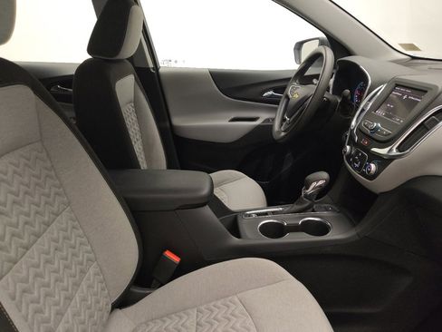 Used 2024 Chevrolet Equinox LS AWD/4WD image 21
