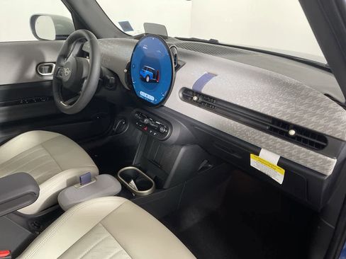 Certified 2025 MINI Cooper S image 17