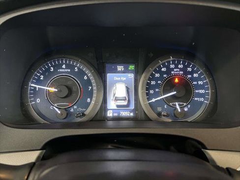 Used 2018 Toyota Sienna XLE image 24