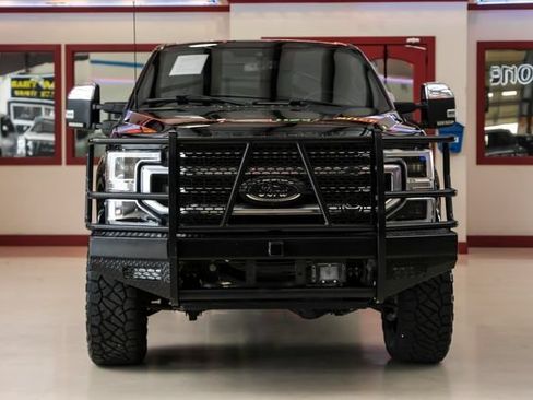 Used 2020 Ford F250 Platinum w/ FX4 Off-Road Package AWD/4WD image 9