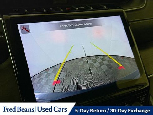 Used 2023 Jeep Grand Cherokee Limited image 16