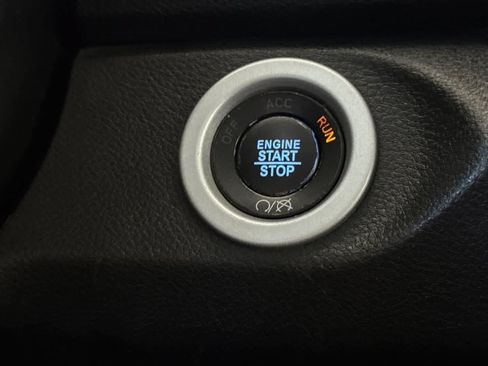 Used 2018 RAM 2500 Laramie w/ Sport Appearance Group AWD/4WD image 23